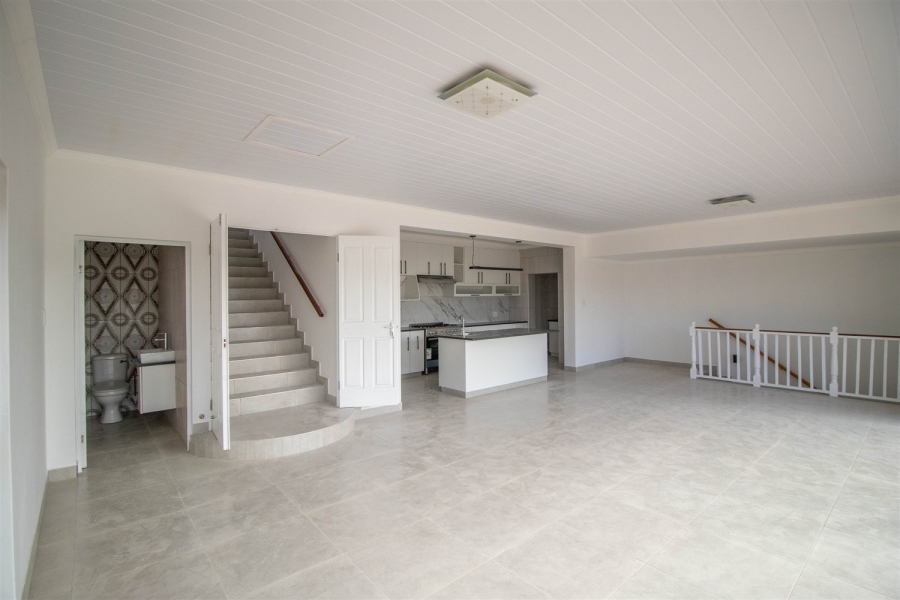 3 Bedroom Property for Sale in Fraaiuitsig Western Cape